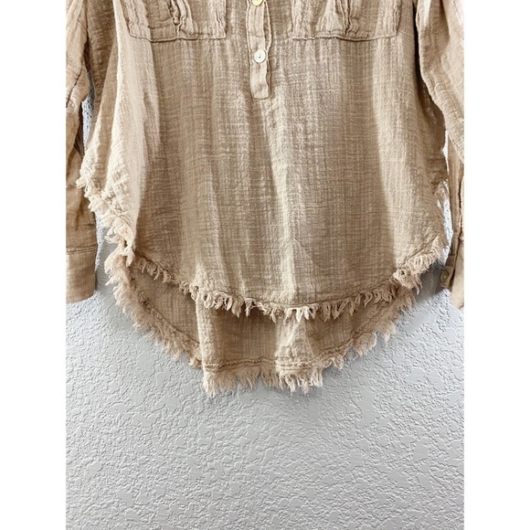 Free People Talk To Me Button Down Raw Hem Top - Picture 13 of 16